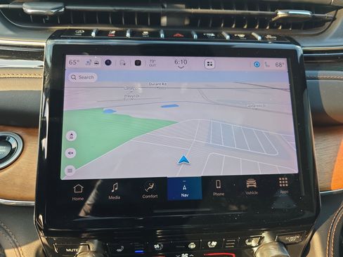 Used 2024 Jeep Grand Cherokee Summit image 23