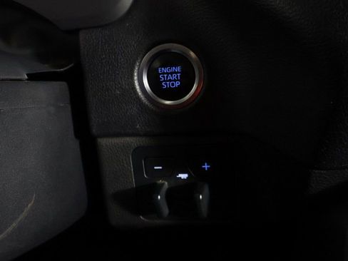 Used 2023 Toyota Tundra SR5 AWD/4WD image 32