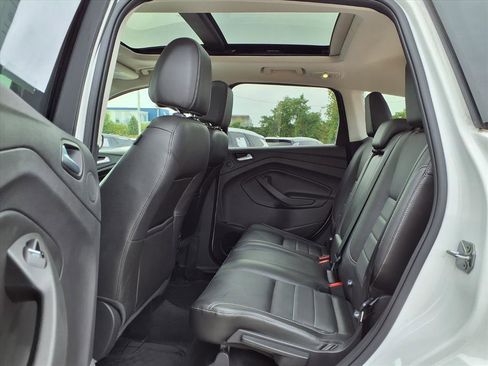 Used 2015 Ford Escape Titanium image 27