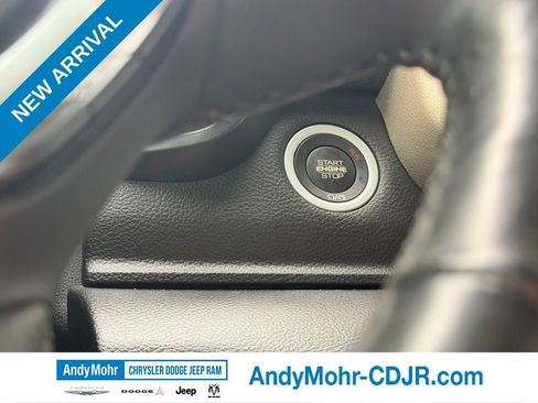 Used 2019 RAM 1500 Laramie AWD/4WD image 22