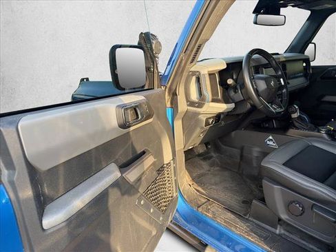 Used 2023 Ford Bronco Black Diamond w/ Sasquatch Package AWD/4WD image 9