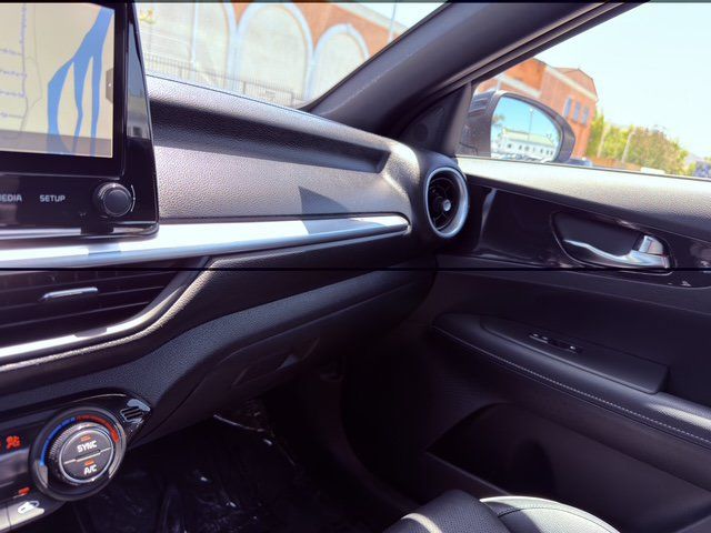 Used 2023 Kia Forte GT-Line w/ GT-Line Premium Package FWD image 36
