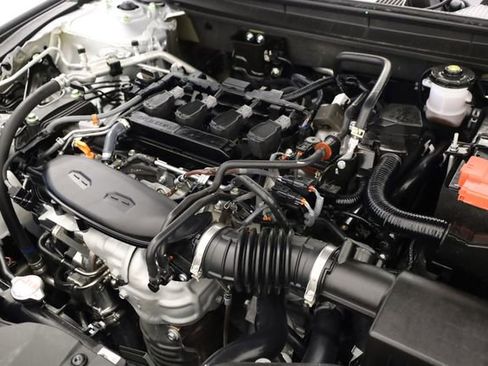 Used 2025 Honda Accord SE image 9