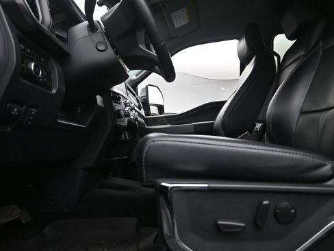 Used 2024 Ford F250 Lariat w/ Tremor Off-Road Package image 13