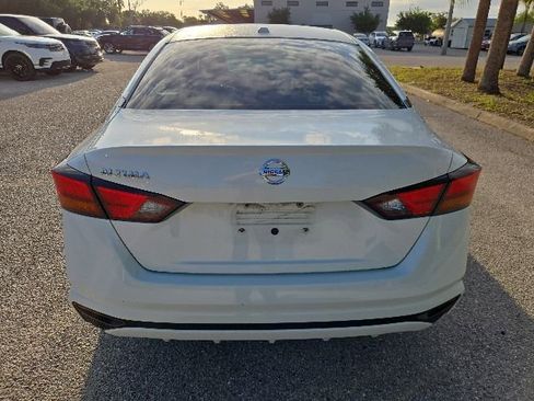 Used 2020 Nissan Altima 2.5 S FWD image 4