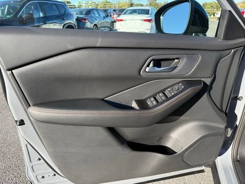 New 2026 Nissan Rogue SV image 10