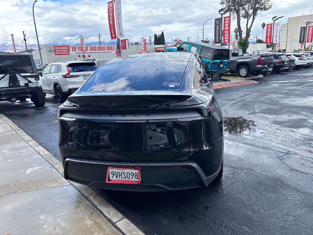 Used 2026 Tesla Model Y 2WD image 5
