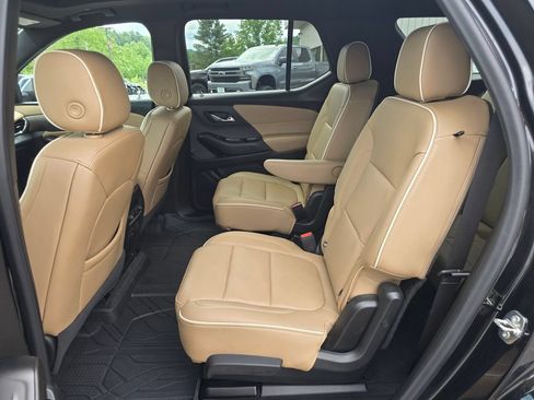 Certified 2023 Chevrolet Traverse Premier AWD/4WD image 12