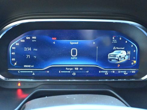 Used 2023 Chevrolet Tahoe Z71 w/ Z71 Off-Road Package image 12