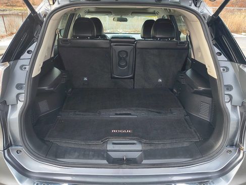 Used 2016 Nissan Rogue SL w/ SL Premium Package image 21