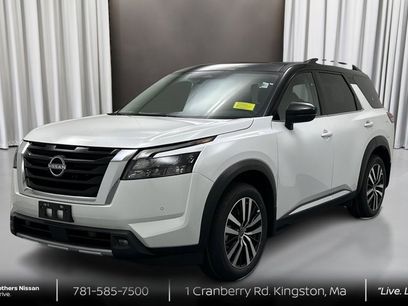 New 2025 Nissan Pathfinder Platinum