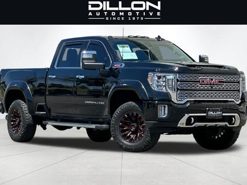 Used 2022 GMC Sierra 2500 Denali w/ Denali Ultimate Package AWD/4WD image 2