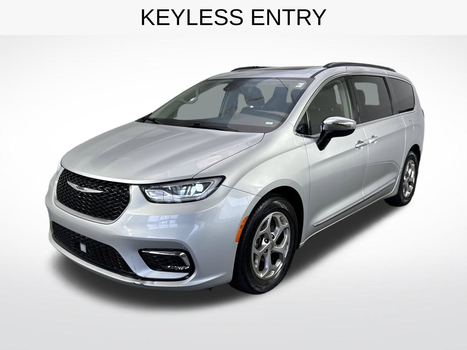 Used 2023 Chrysler Pacifica Limited FWD image 25