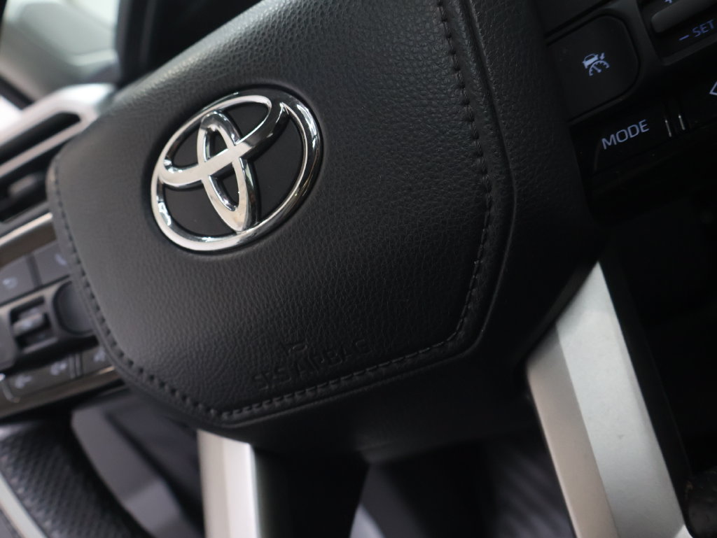 Used 2023 Toyota Tundra Limited AWD/4WD image 21