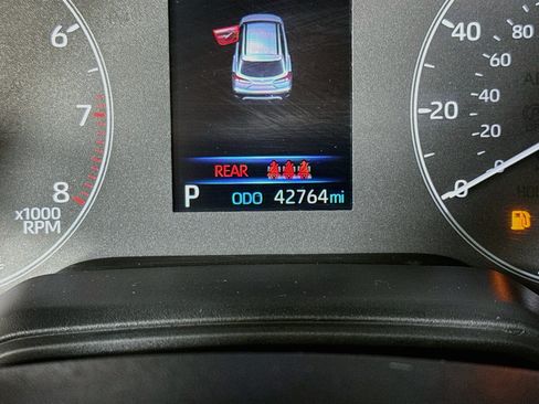 Used 2024 Toyota Corolla Cross L FWD image 16