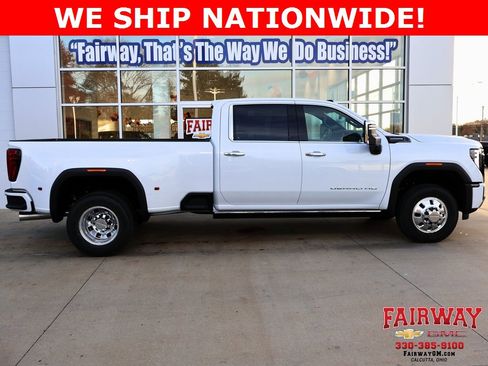 New 2026 GMC Sierra 3500 Denali Ultimate image 1