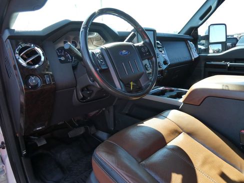 Used 2016 Ford F250 Platinum w/ FX4 Off-Road Package image 22