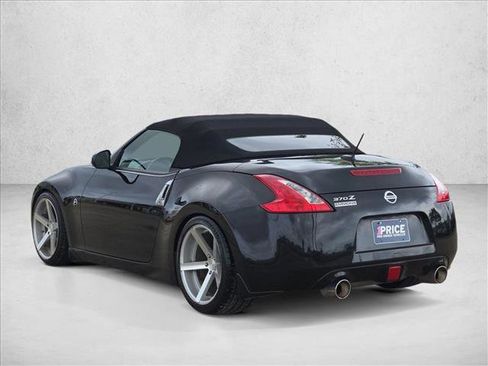 Used 2014 Nissan 370Z Touring w/ Navigation Package image 8
