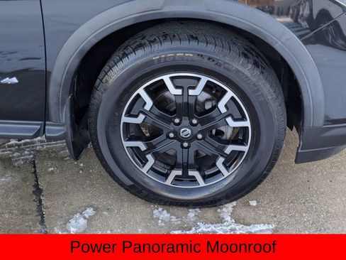 Used 2020 Nissan Pathfinder SL image 13