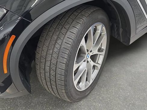 Used 2022 BMW X5 xDrive40i w/ Premium Package AWD/4WD image 28