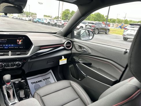 New 2026 Chevrolet Trax RS FWD image 11