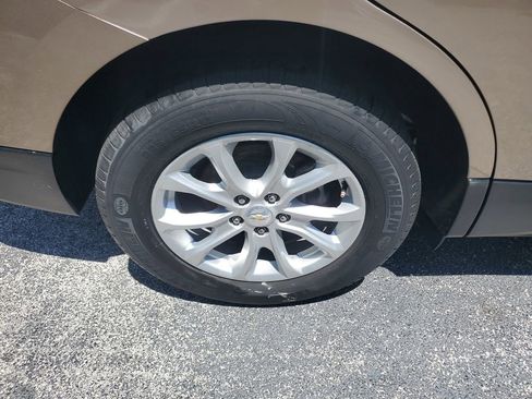 Used 2019 Chevrolet Equinox LT FWD image 6