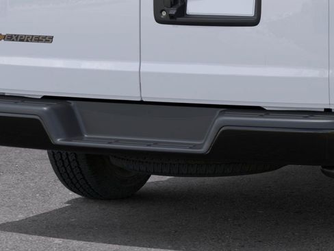 New 2026 Chevrolet Express 3500 Extended RWD image 14