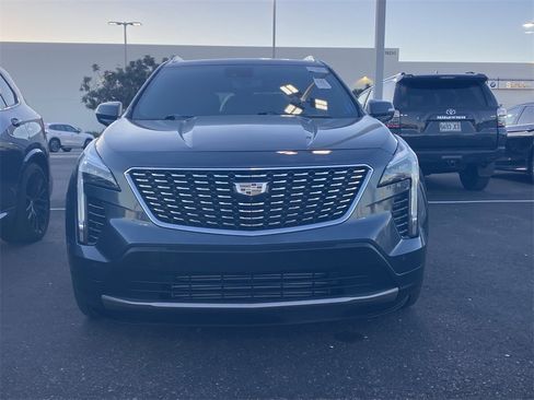 Used 2019 Cadillac XT4 Premium Luxury w/ Technology Package image 3