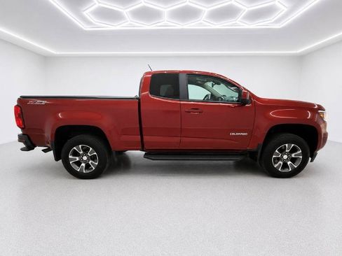 Used 2016 Chevrolet Colorado Z71 AWD/4WD image 2