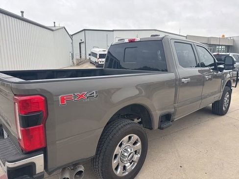 Used 2026 Ford F250 Lariat w/ Lariat Ultimate Package AWD/4WD image 15