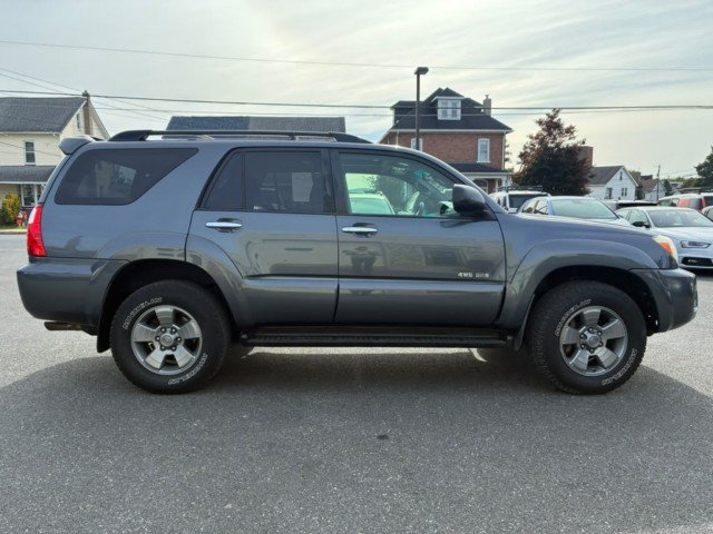 Used 2007 Toyota 4Runner SR5 AWD/4WD image 6