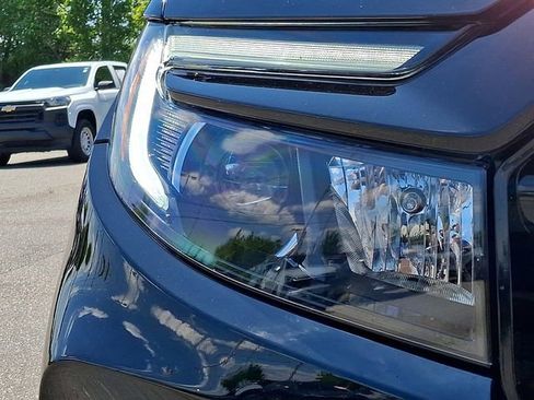 Used 2025 Honda Ridgeline Black Edition image 9