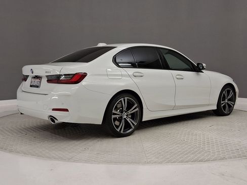 Used 2023 BMW 330i Sedan w/ Driving Assistance Package RWD image 7