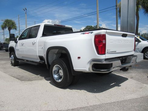 Used 2024 Chevrolet Silverado 3500 LT w/ Convenience Package AWD/4WD image 7