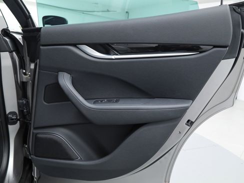 Used 2022 Maserati Levante GT image 13