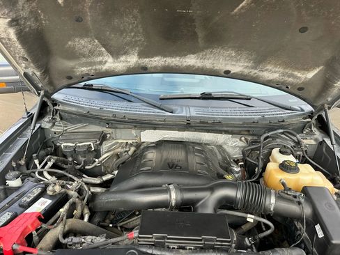 Used 2012 Ford F150 XLT w/ XLT Chrome Pkg image 9