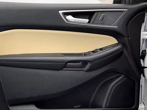 Certified 2024 Ford Edge SEL w/ Convenience Package image 23