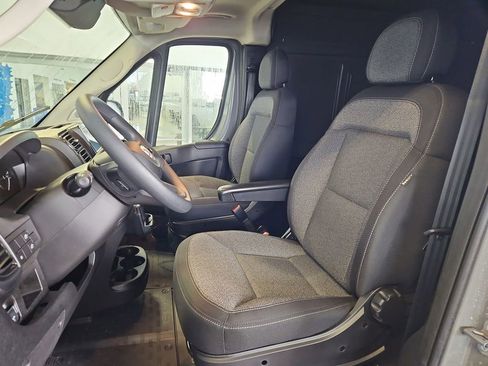 New 2026 RAM ProMaster 2500 w/ Convenience Group FWD image 21