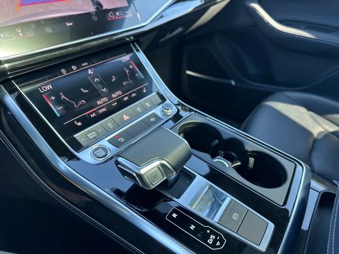 Used 2025 Audi Q7 3.0T Premium Plus image 27