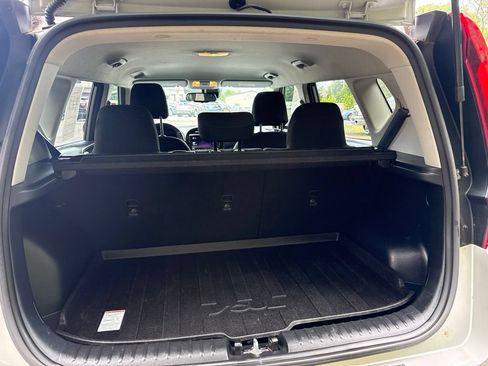 Used 2020 Kia Soul EX FWD image 32