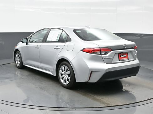Used 2024 Toyota Corolla LE image 4
