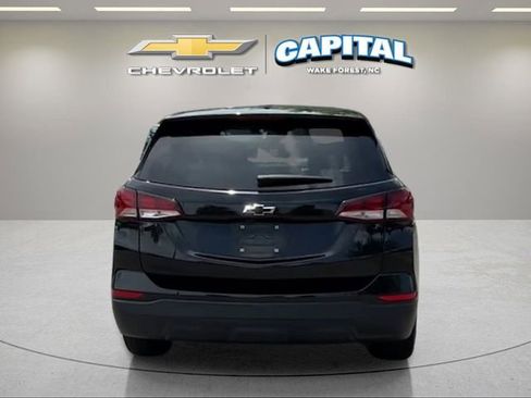 Used 2024 Chevrolet Equinox LS w/ LS Convenience Package FWD image 4