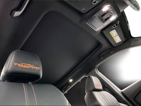 Used 2023 Honda Pilot TrailSport image 22