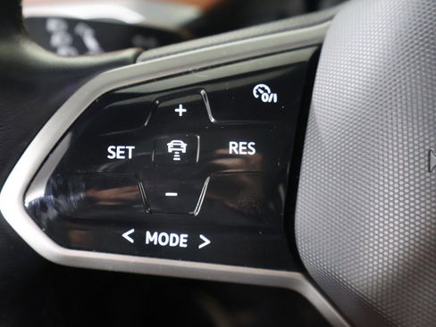 Used 2021 Volkswagen ID.4 Pro S image 38