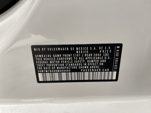 Used 2024 Volkswagen Jetta SE w/ Panoramic Sunroof Package image 26