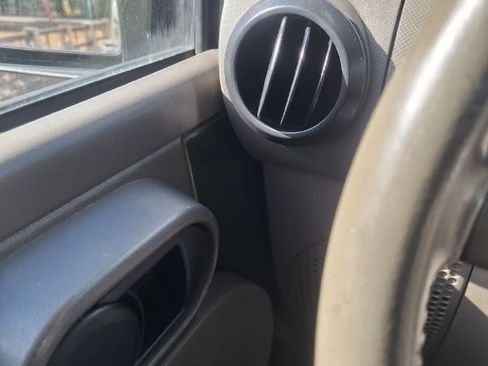 Used 2007 Jeep Wrangler Unlimited Sahara image 26