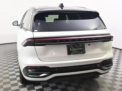 New 2026 Lincoln Nautilus Black Label image 4