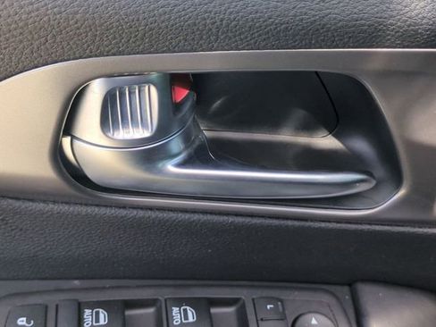 New 2026 Chrysler Pacifica Select image 26