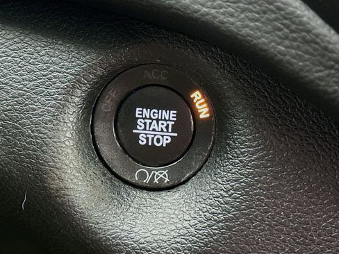 Certified 2022 Jeep Cherokee Limited image 22