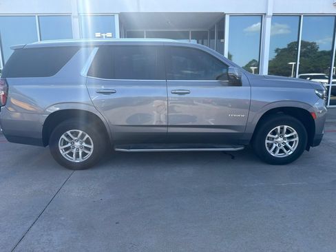 Used 2022 Chevrolet Tahoe LT w/ Luxury Package RWD image 4